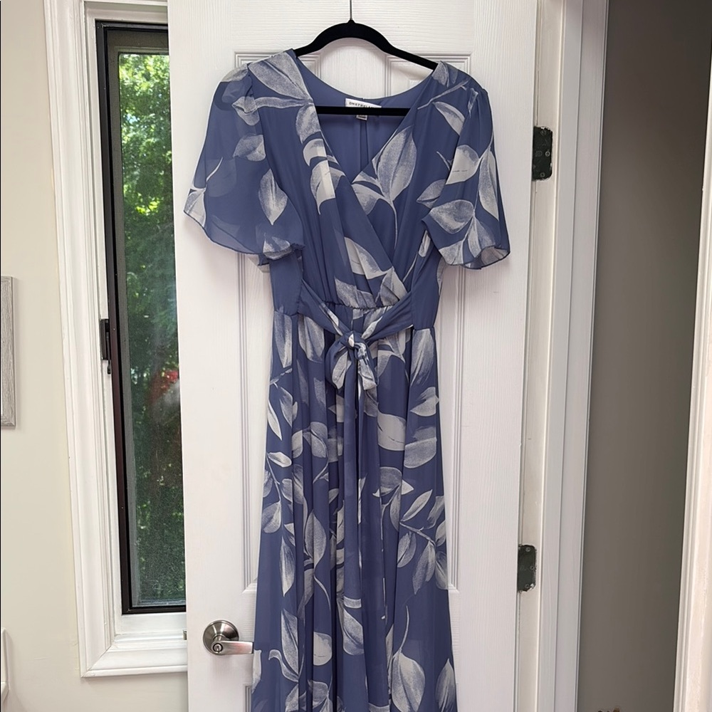 Chic Blue Leaf Print Maxi Dress